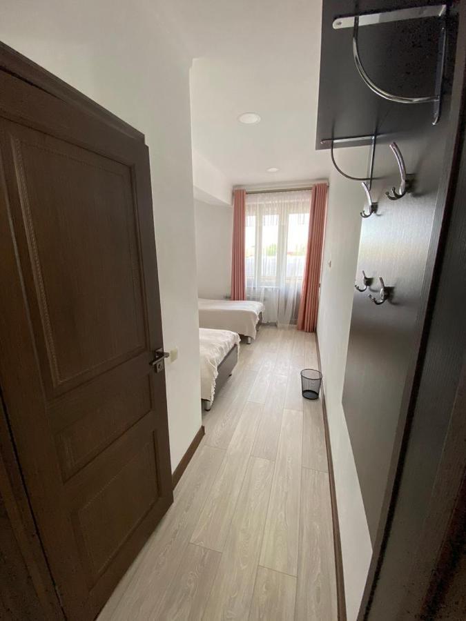 Saty Guest House Luaran gambar