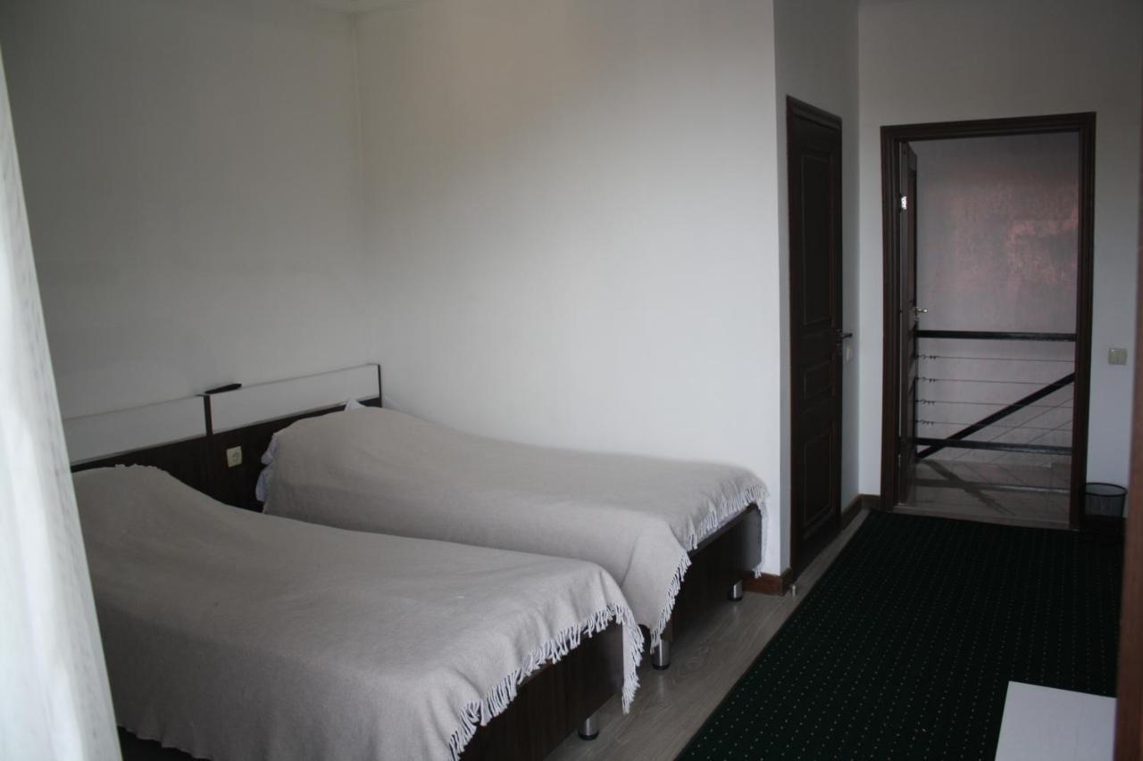 Saty Guest House Luaran gambar