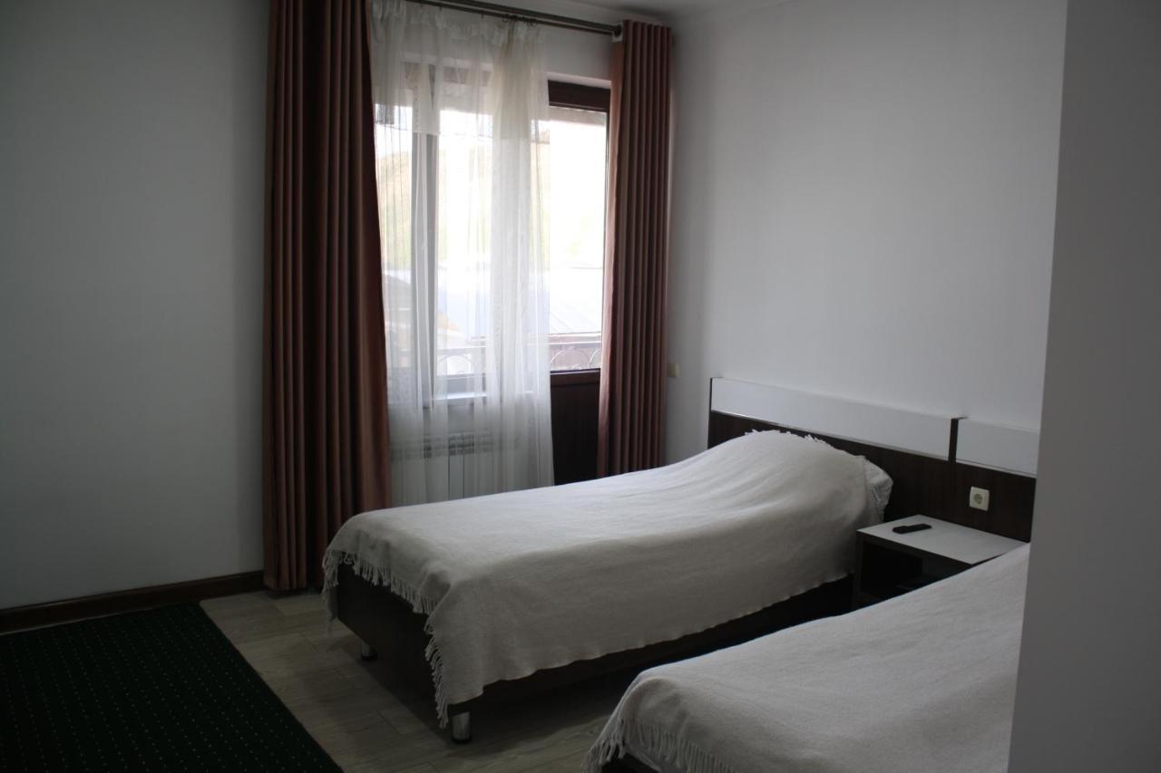 Saty Guest House Luaran gambar